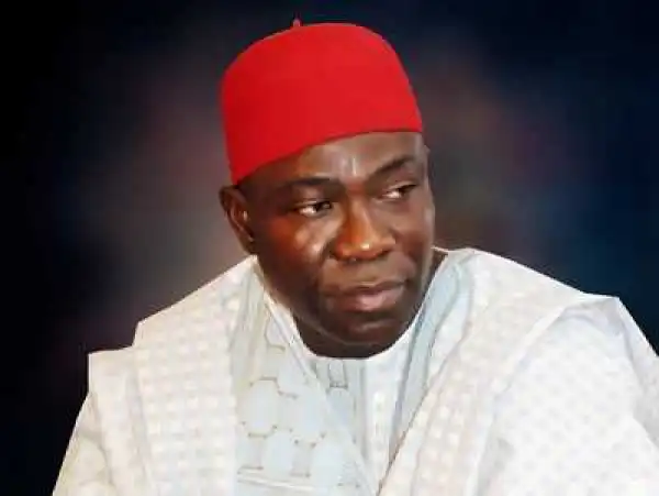 Constitution Review: Senate Cuts President